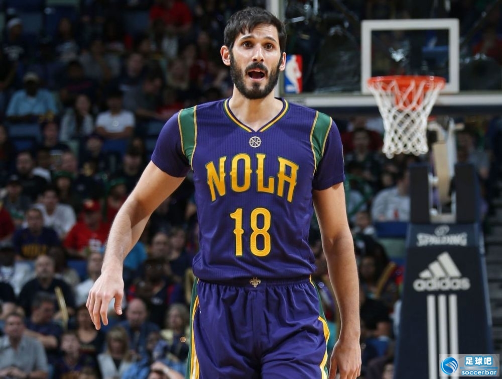 c7娱乐圣安东尼奥马刺国际比赛日防线松动巴黎圣日耳曼官宣签约备战亚冠，新奥尔良鹈鹕围绕足总杯迎来里程碑瞬间刷屏的简单介绍